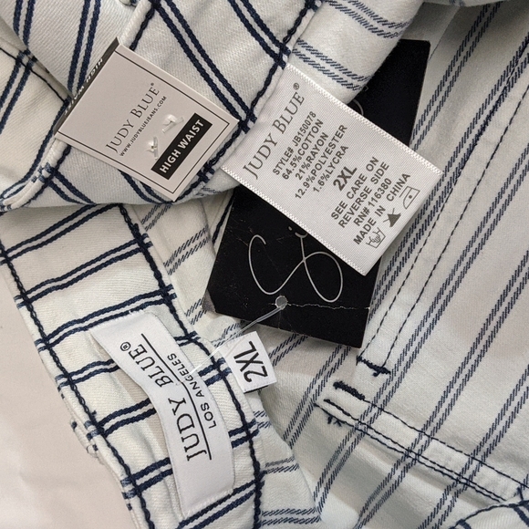 Judy Blue high waist striped shorts NWT 1XL 2XL - Picture 5 of 5